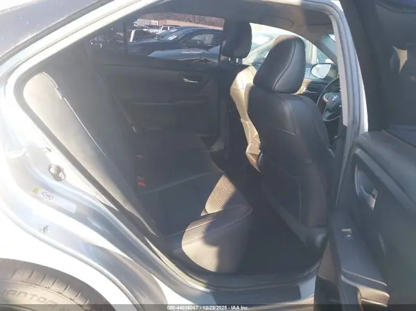 4T1BF1FK5GU202479 2016 TOYOTA CAMRY - Image 8