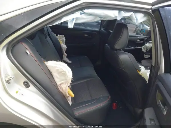 4T1BF1FK5GU210663 2016 TOYOTA CAMRY - Image 8