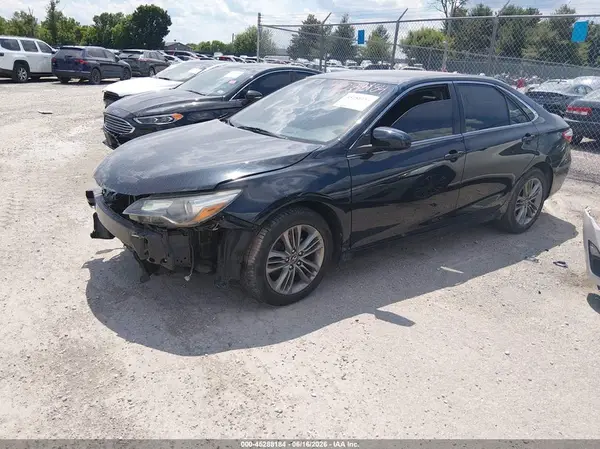 4T1BF1FK5GU212381 2016 TOYOTA CAMRY - Image 2