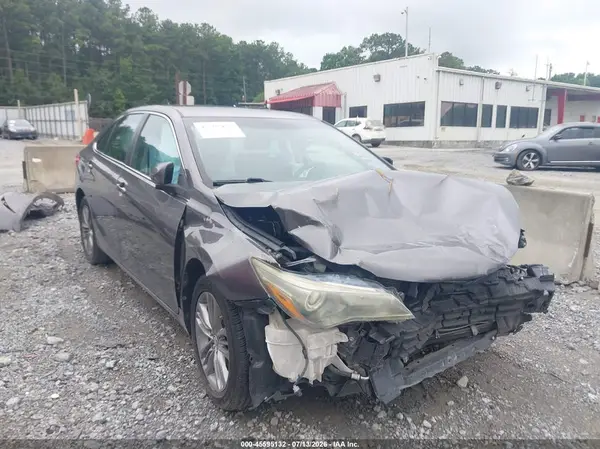 4T1BF1FK5GU213126 2016 TOYOTA CAMRY - Image 1
