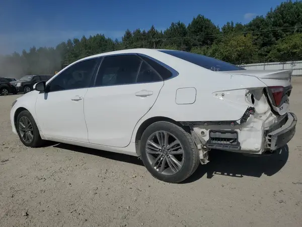 4T1BF1FK5GU223073 2016 TOYOTA CAMRY - Image 2