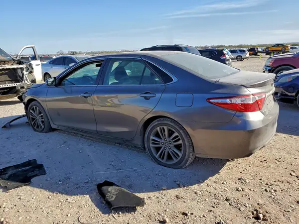 4T1BF1FK5GU223753 2016 TOYOTA CAMRY - Image 2