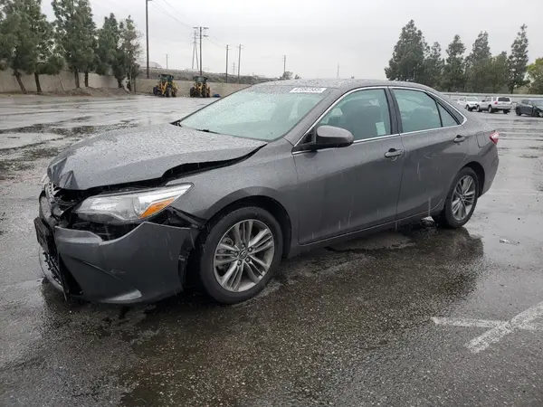 4T1BF1FK5GU225633 2016 TOYOTA CAMRY - Image 1