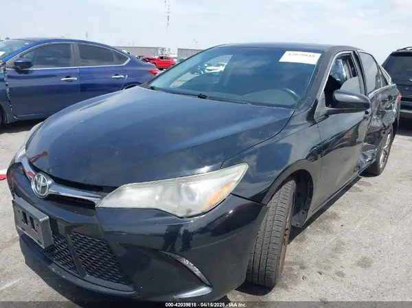 4T1BF1FK5GU225969 2016 TOYOTA CAMRY - Image 2