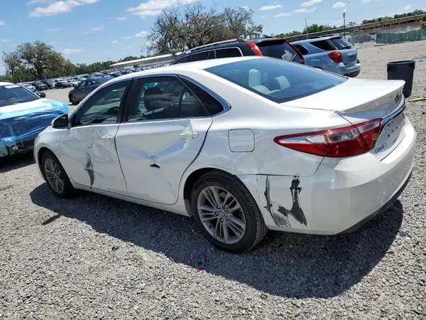 4T1BF1FK5GU226488 2016 TOYOTA CAMRY - Image 2