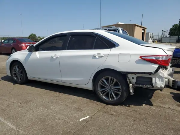 4T1BF1FK5GU230802 2016 TOYOTA CAMRY - Image 2