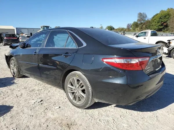 4T1BF1FK5GU231447 2016 TOYOTA CAMRY - Image 2