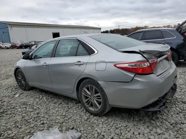 4T1BF1FK5GU247258 2016 TOYOTA CAMRY - Image 2