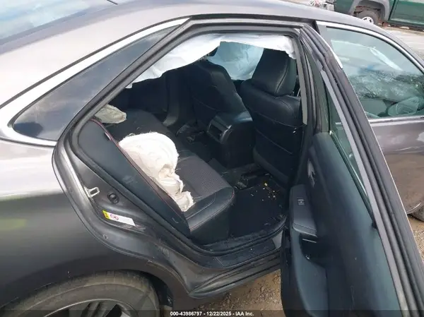 4T1BF1FK5GU247695 2016 TOYOTA CAMRY - Image 8