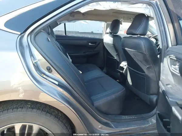 4T1BF1FK5GU248300 2016 TOYOTA CAMRY - Image 8