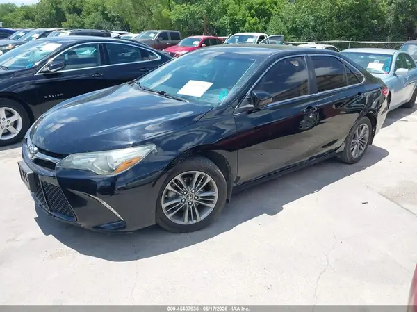4T1BF1FK5GU248829 2016 TOYOTA CAMRY - Image 2