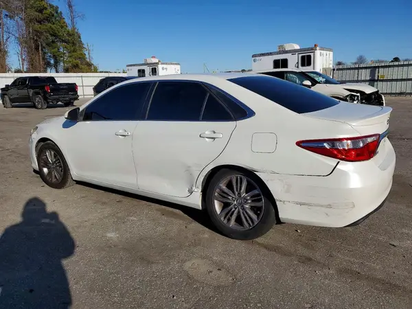 4T1BF1FK5GU253013 2016 TOYOTA CAMRY - Image 2