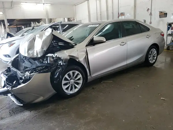 4T1BF1FK5GU254436 2016 TOYOTA CAMRY - Image 1