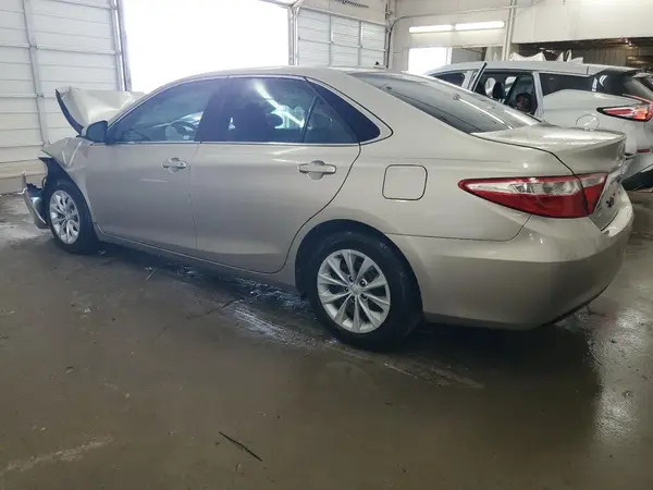 4T1BF1FK5GU254436 2016 TOYOTA CAMRY - Image 2
