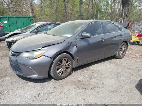 4T1BF1FK5GU258227 2016 TOYOTA CAMRY - Image 2