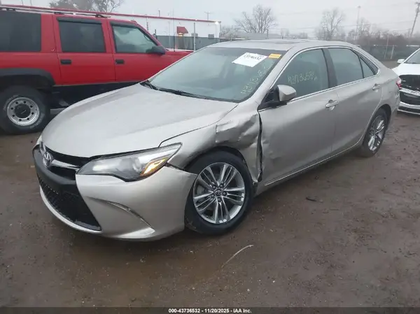 4T1BF1FK5GU259538 2016 TOYOTA CAMRY - Image 2