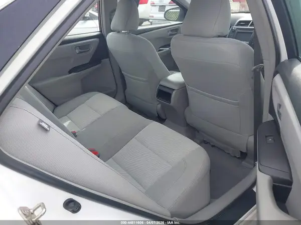 4T1BF1FK5GU260477 2016 TOYOTA CAMRY - Image 8