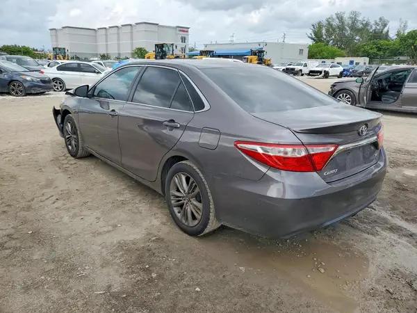 4T1BF1FK5GU262858 2016 TOYOTA CAMRY - Image 2