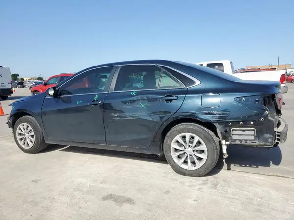 4T1BF1FK5GU263332 2016 TOYOTA CAMRY - Image 2