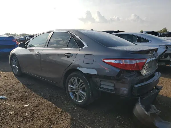 4T1BF1FK5GU265467 2016 TOYOTA CAMRY - Image 2