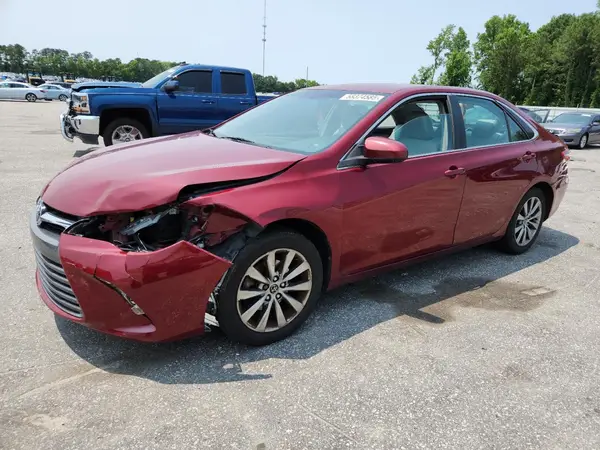 4T1BF1FK5GU502894 2016 TOYOTA CAMRY - Image 1