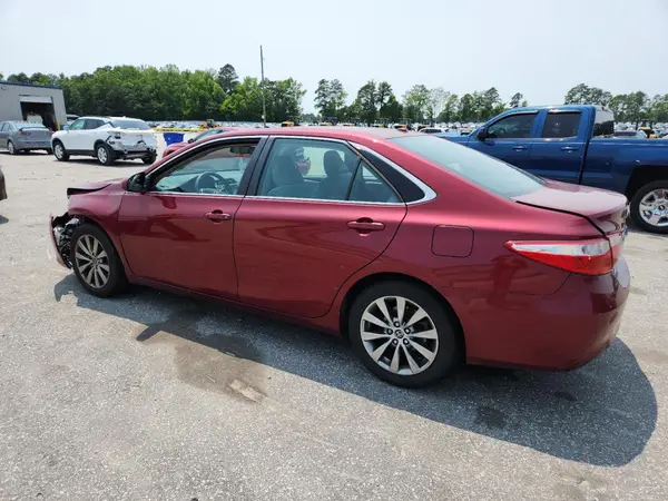 4T1BF1FK5GU502894 2016 TOYOTA CAMRY - Image 2