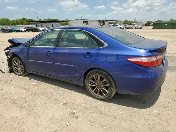 4T1BF1FK5GU514611 2016 TOYOTA CAMRY - Image 2