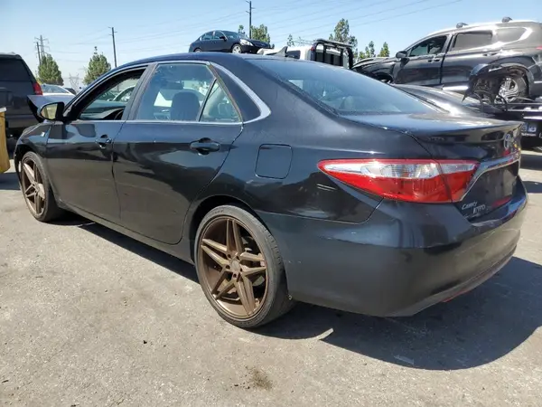 4T1BF1FK5GU517346 2016 TOYOTA CAMRY - Image 2