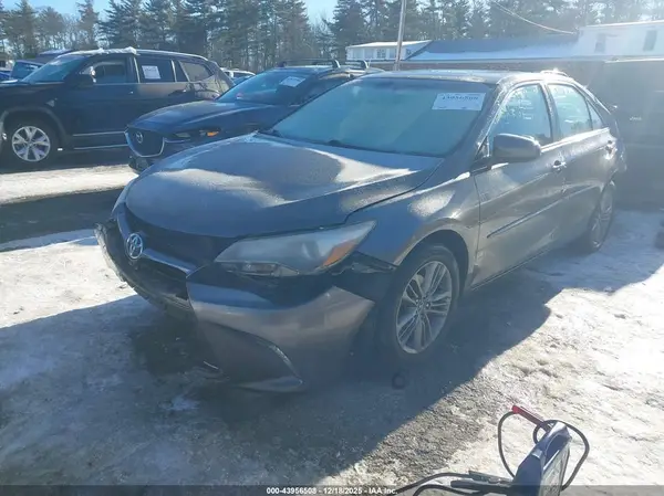 4T1BF1FK5GU518514 2016 TOYOTA CAMRY - Image 2