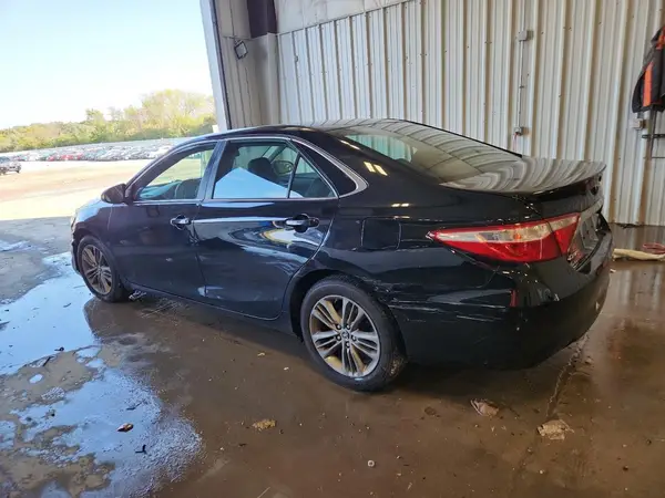 4T1BF1FK5GU519601 2016 TOYOTA CAMRY - Image 2