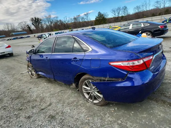 4T1BF1FK5GU520103 2016 TOYOTA CAMRY - Image 2