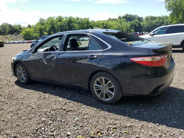 4T1BF1FK5GU520215 2016 TOYOTA CAMRY - Image 2