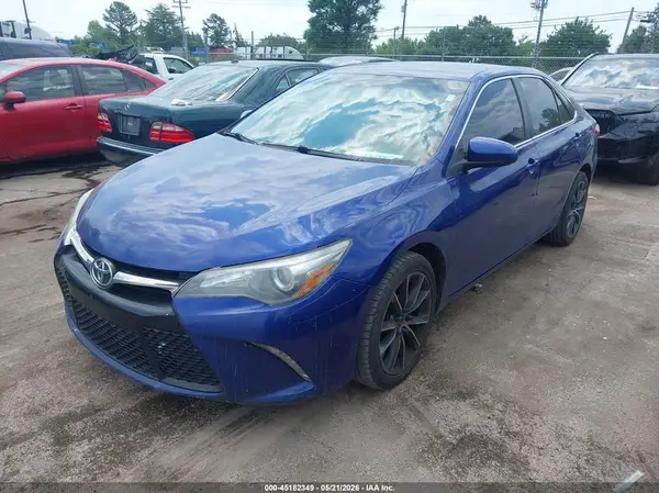 4T1BF1FK5GU522594 2016 TOYOTA CAMRY - Image 2