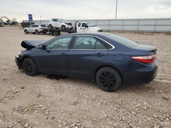 4T1BF1FK5GU523891 2016 TOYOTA CAMRY - Image 2