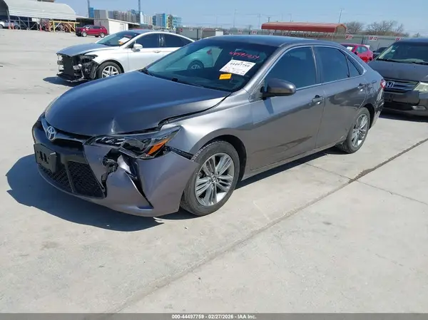 4T1BF1FK5GU530212 2016 TOYOTA CAMRY - Image 2