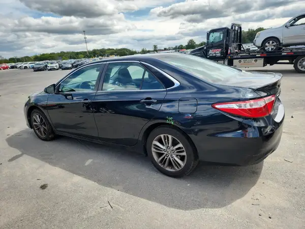 4T1BF1FK5GU532462 2016 TOYOTA CAMRY - Image 2