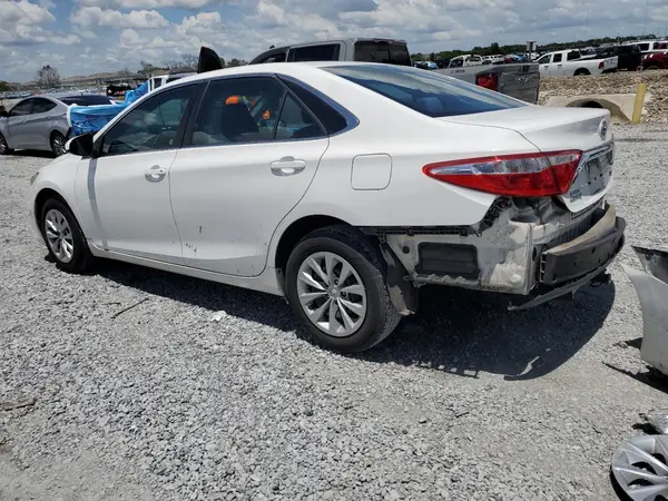 4T1BF1FK5GU532963 2016 TOYOTA CAMRY - Image 2