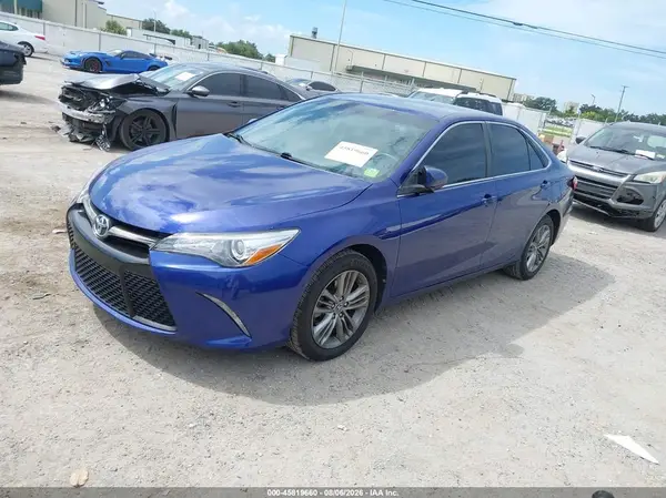 4T1BF1FK5GU534406 2016 TOYOTA CAMRY - Image 2