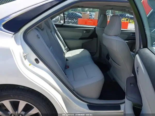 4T1BF1FK5GU534695 2016 TOYOTA CAMRY - Image 8