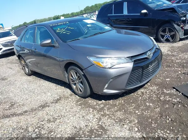 4T1BF1FK5GU537046 2016 TOYOTA CAMRY - Image 1