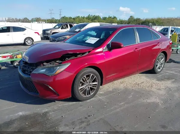 4T1BF1FK5GU538844 2016 TOYOTA CAMRY - Image 2