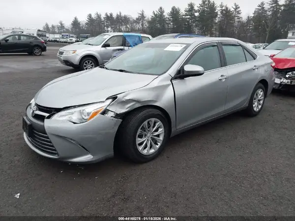 4T1BF1FK5GU538892 2016 TOYOTA CAMRY - Image 2