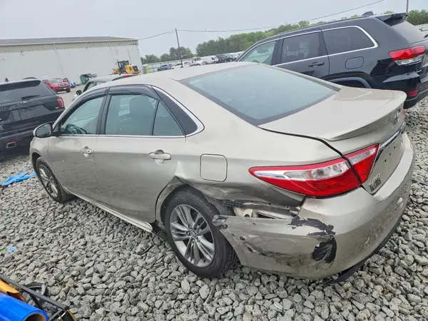 4T1BF1FK5GU540190 2016 TOYOTA CAMRY - Image 2