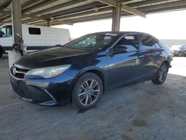 4T1BF1FK5GU540786 2016 TOYOTA CAMRY - Image 1