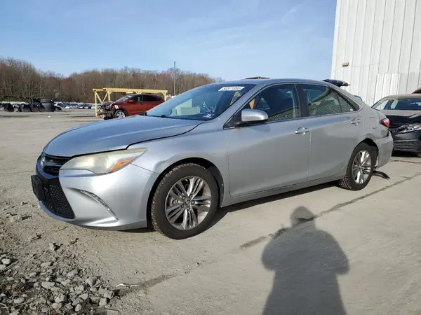 4T1BF1FK5GU542571 2016 TOYOTA CAMRY - Image 1