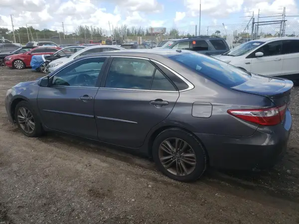 4T1BF1FK5GU543025 2016 TOYOTA CAMRY - Image 2