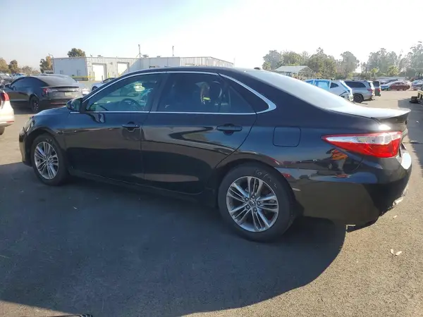 4T1BF1FK5GU545387 2016 TOYOTA CAMRY - Image 2