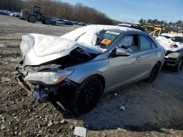 4T1BF1FK5GU546118 2016 TOYOTA CAMRY - Image 1