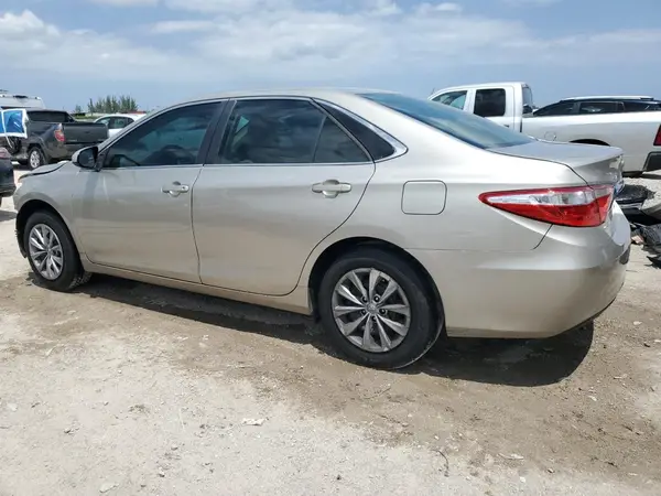 4T1BF1FK5GU546510 2016 TOYOTA CAMRY - Image 2
