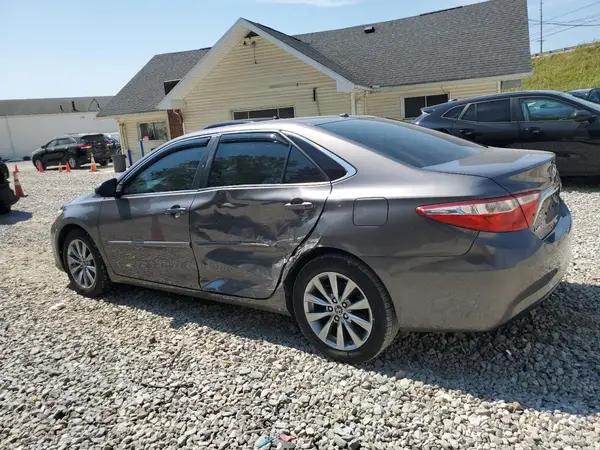 4T1BF1FK5GU548516 2016 TOYOTA CAMRY - Image 2